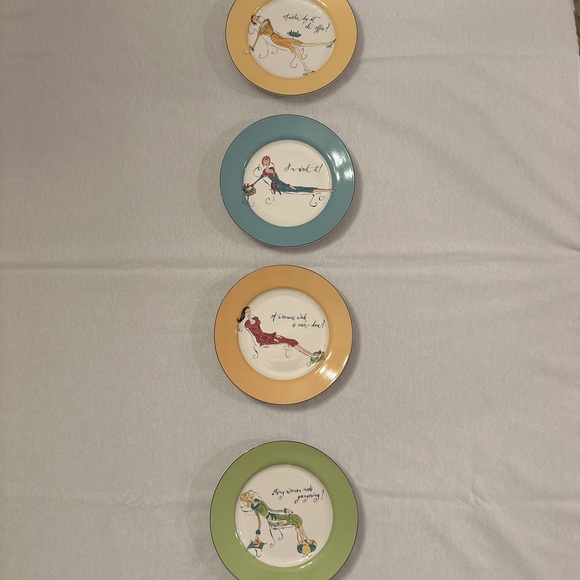 Decorative set of 4 plates. - Picture 2 of 3